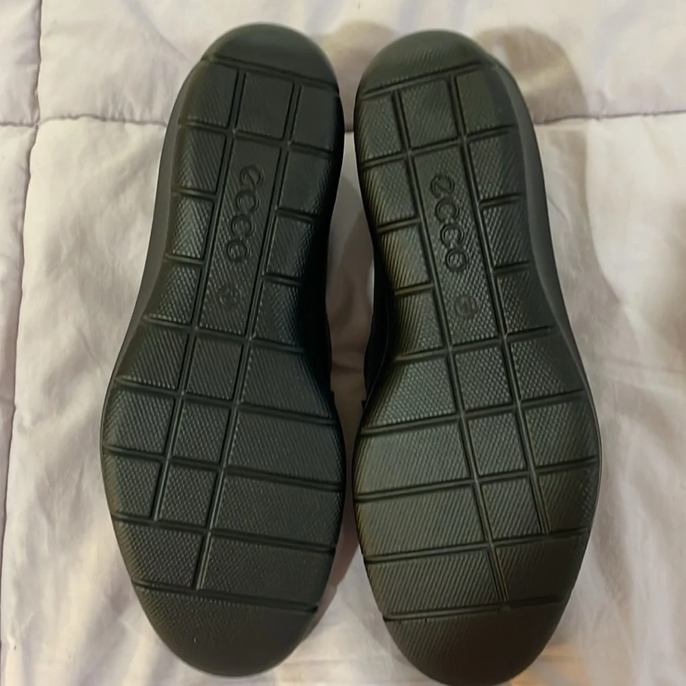 Ecco Black Leather Loafers